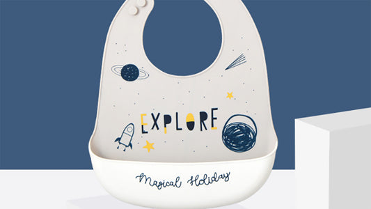 嬰兒矽膠飯圍兜防水口水兜食飯兜免手洗 - 穿越時空